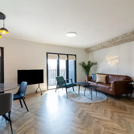 דירה Vintage Parkside Whit Free Parking Near Center *