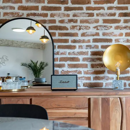 Vintage In Apartment